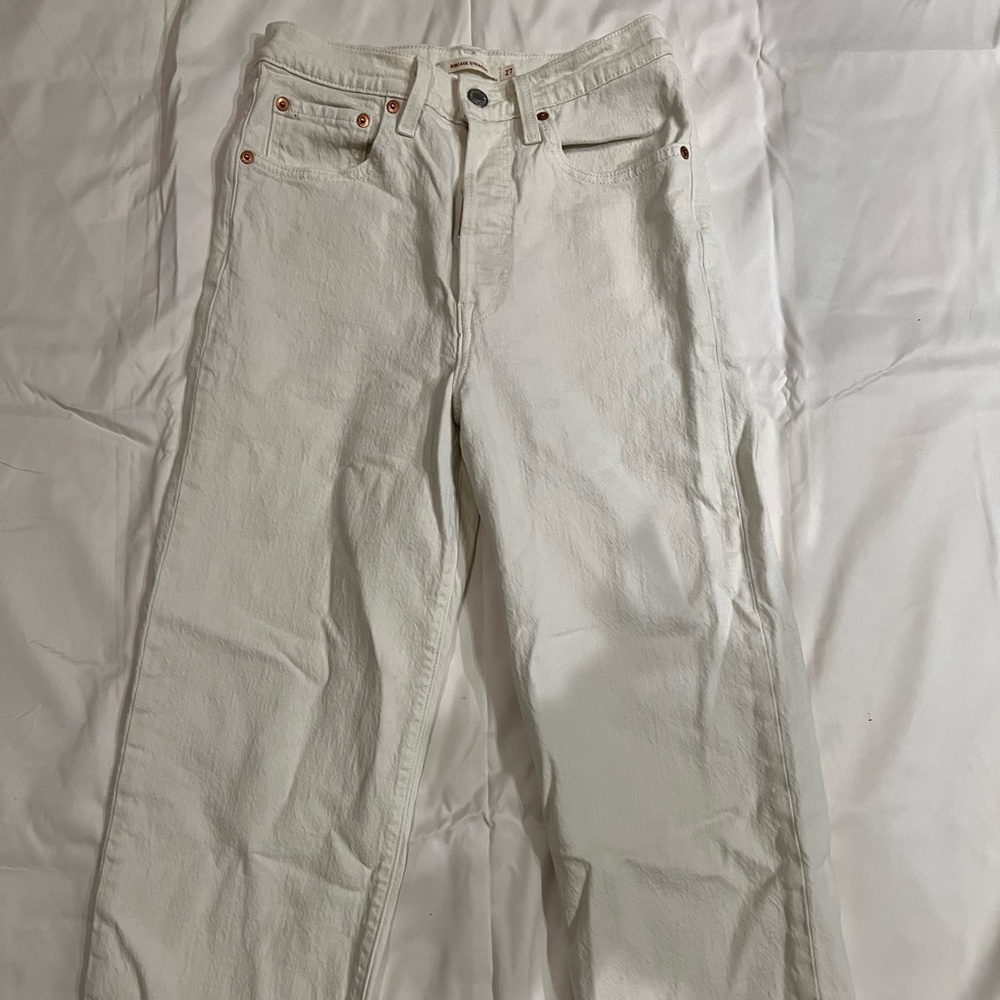 Beige/Off-White Levi’s Ribcage Straight jeans